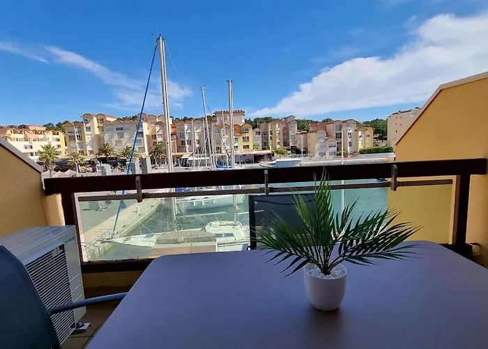Magnifique Sur Le Port De Апартаменты